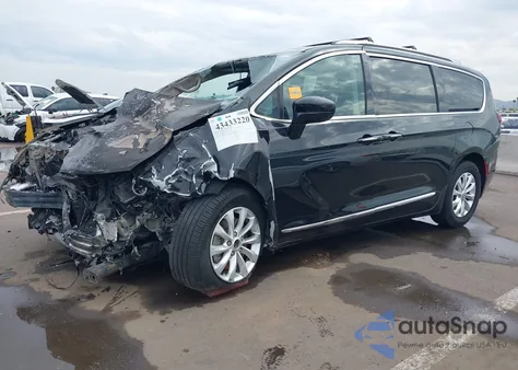 2019 Chrysler Pacifica Touring L из США, поврежденный, VIN 2C4RC1BG6KR617149